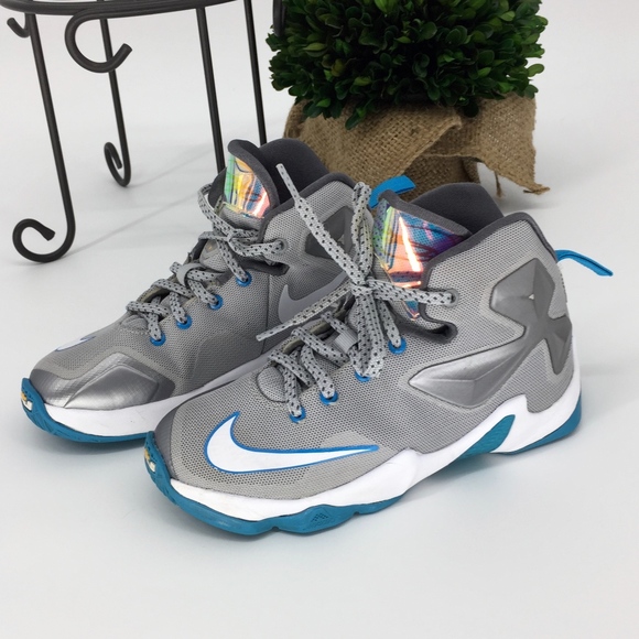 lebron 17 holographic